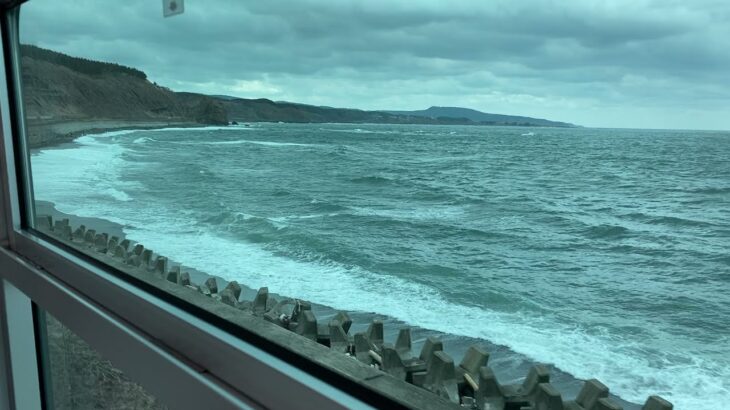 【五能線】日本海のキワキワをひた走る絶景