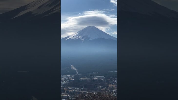 そびえたつ圧巻の富士山🗻#富士山 #日本#絶景 #japan #mountains #fuji #mountain #view#旅行 #国内旅行